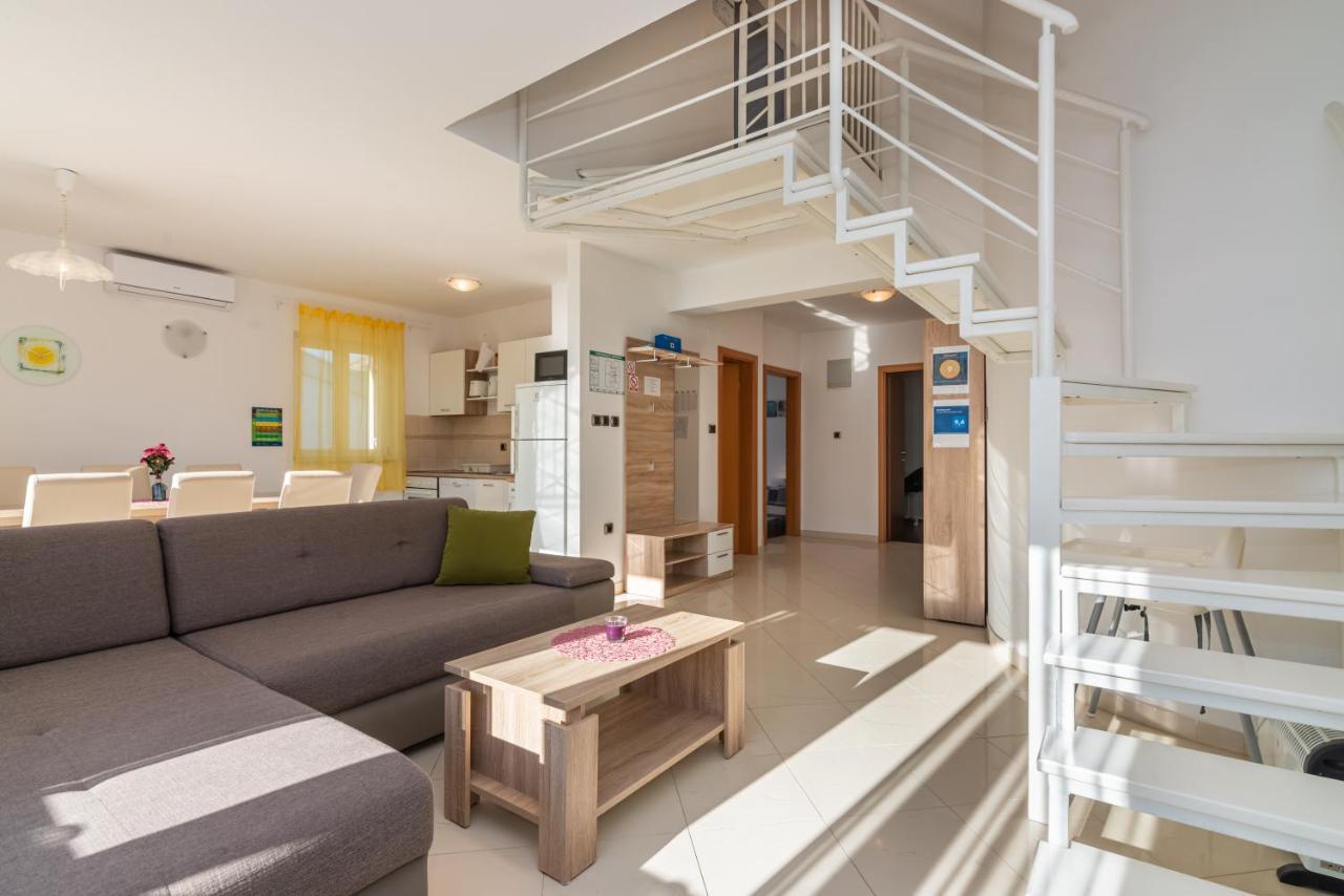 Apartment Mimoza 6, Baska, Krk ภายนอก รูปภาพ